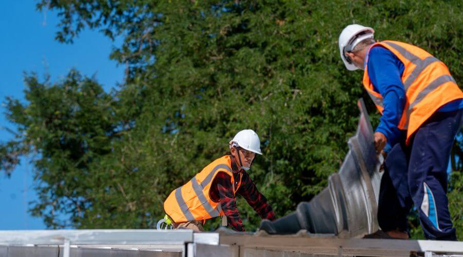 Expert flood damage restoration services in Linwood, KS
